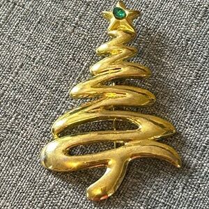 Christmas Tree Brooch GUC gold tone green gemstone 1980s 1990s holiday pin